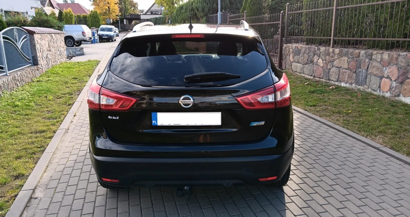 Nissan Qashqai cena 47900 przebieg: 207000, rok produkcji 2014 z Człuchów małe 191